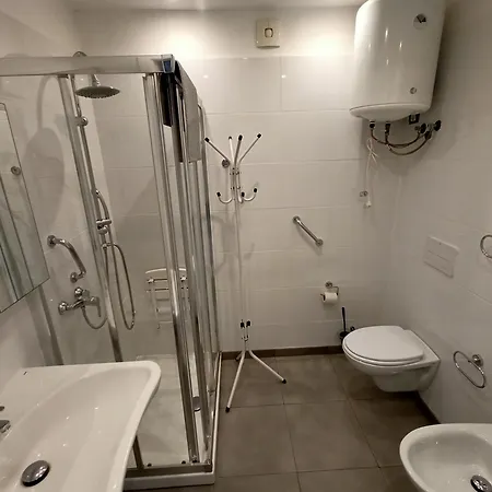 Casa Valentino أرونا